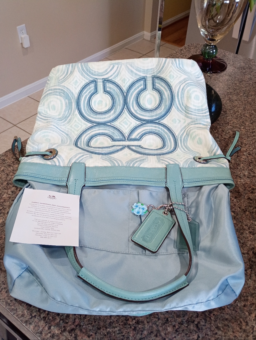 NWT Coach Audrey Signatute Op Art Swirl Tote - Picture 6 of 17